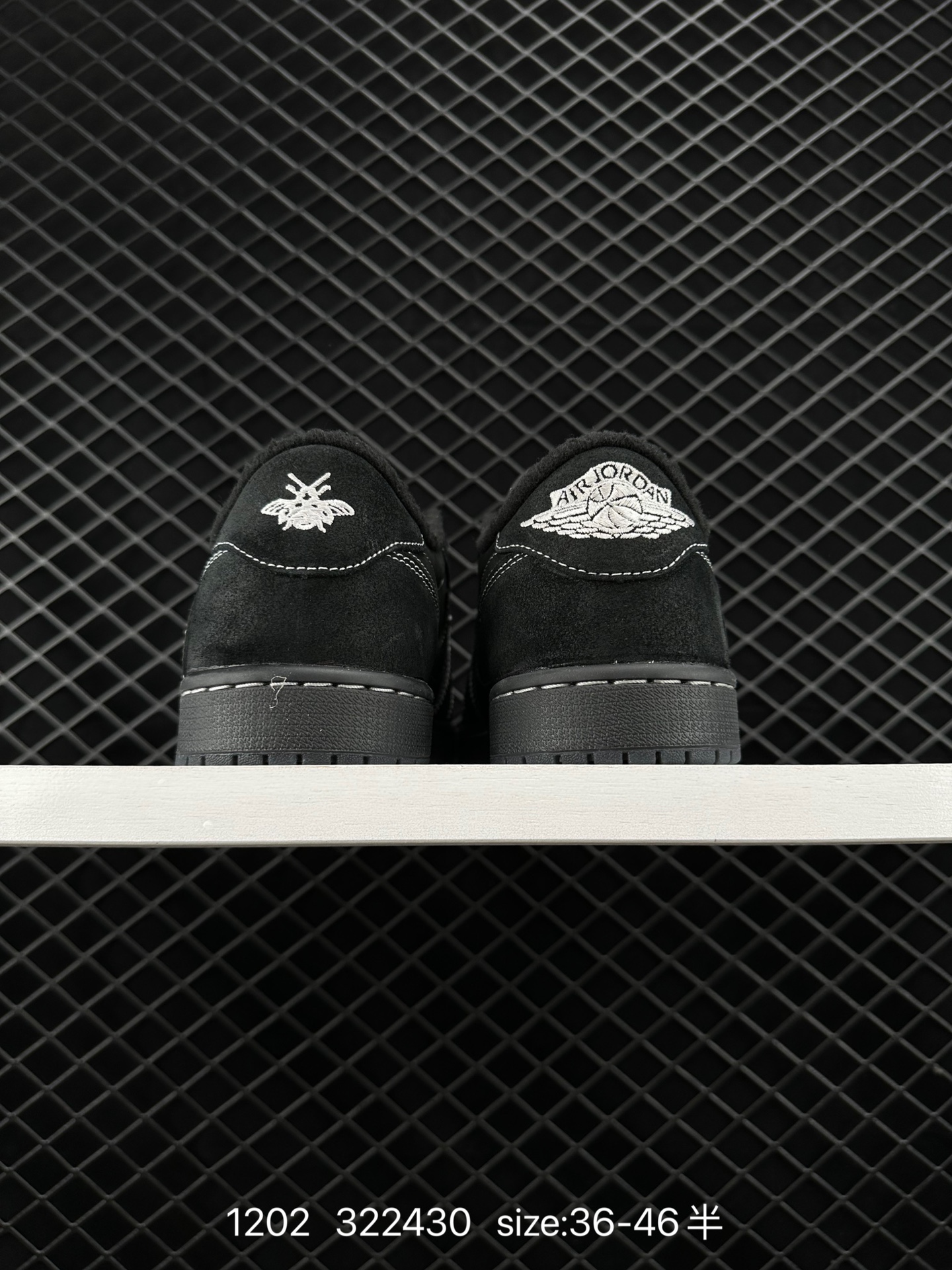 Travis Scott x Air Jordan 1 Low 